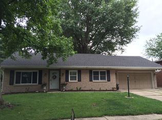 160 Lost Tree Dr, Springfield, IL 62704