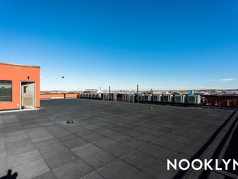 269 Meserole St #3A — Photo 29