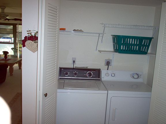 5th image of 5725 Foxlake Dr APT 4