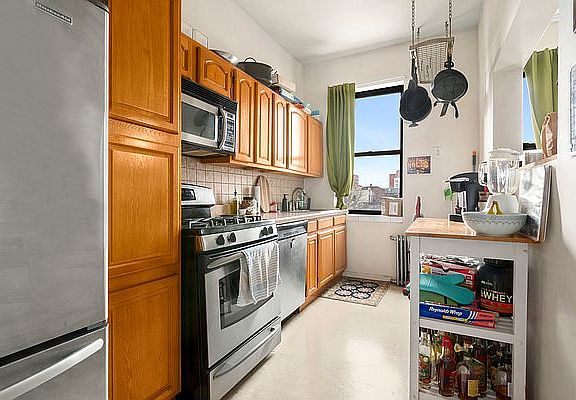 4th image of 408 5th Ave #3