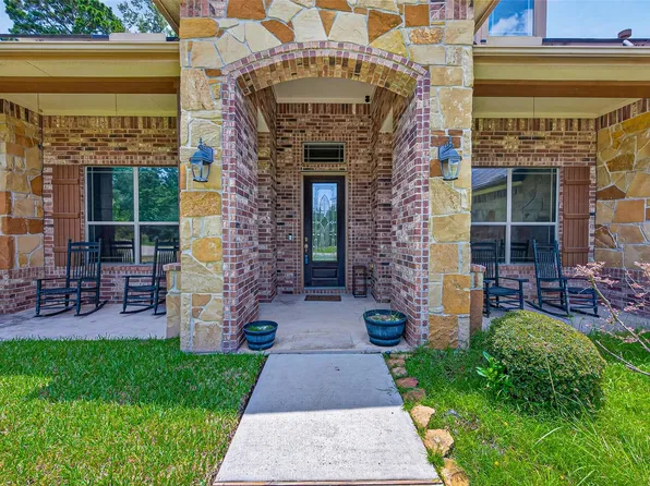 28510 Redwood Cliff Ln, Huffman, TX 77336