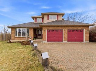 72 Wade Rd, West Lincoln, ON L0R 2A0