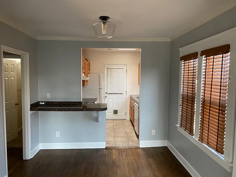 2885 Gunn St — Photo 5