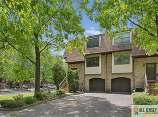 6001 N Oaks Blvd, North Brunswick, NJ 08902