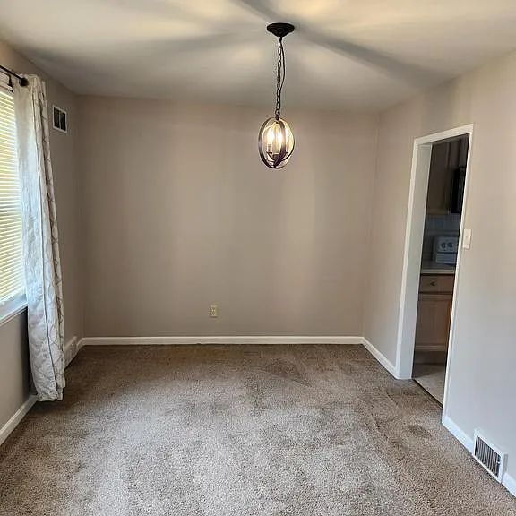 113 Fairfax Blvd — Photo 3