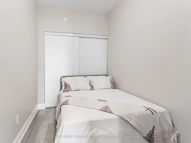 181 Huron St #201 — Photo 15