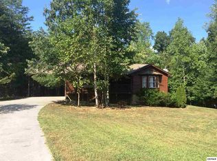 167 Burning Oaks Dr, Sevierville, TN 37876