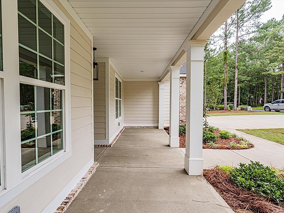 4th image of 241 Davenport Ln