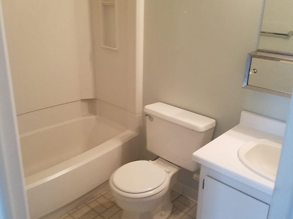 1st image of 4300 Hyde Park Unit 5
