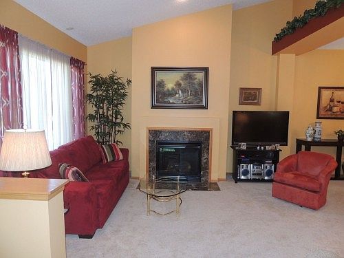 3rd image of 12030 Vermillion St NE