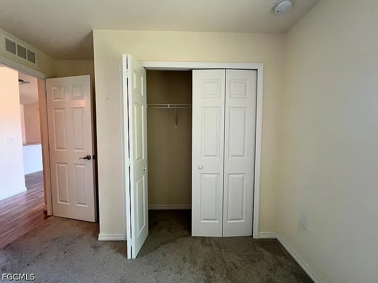 1173 E Benbow Cir — Photo 25