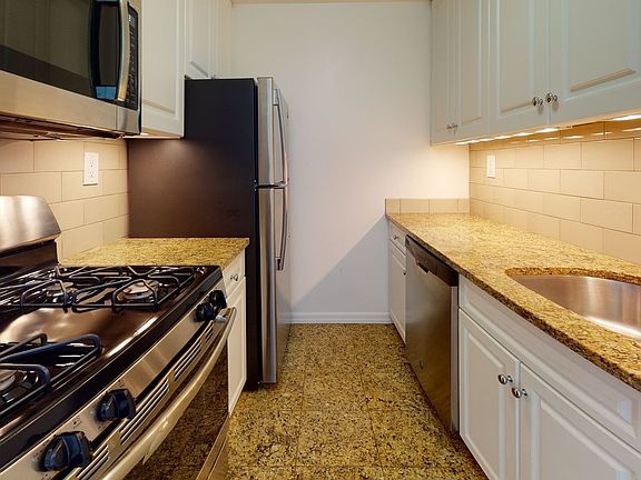 3rd image of 235 W 56th St APT 12N