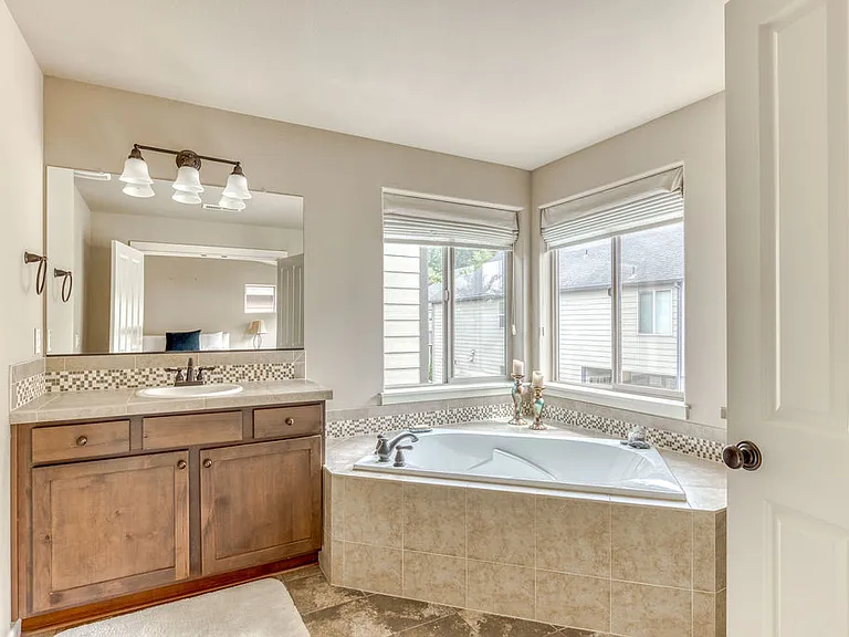 9088 SW West Haven Dr — Photo 26