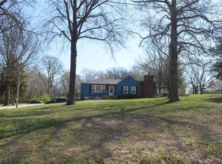 26917 SE Outer Rd, Harrisonville, MO 64701