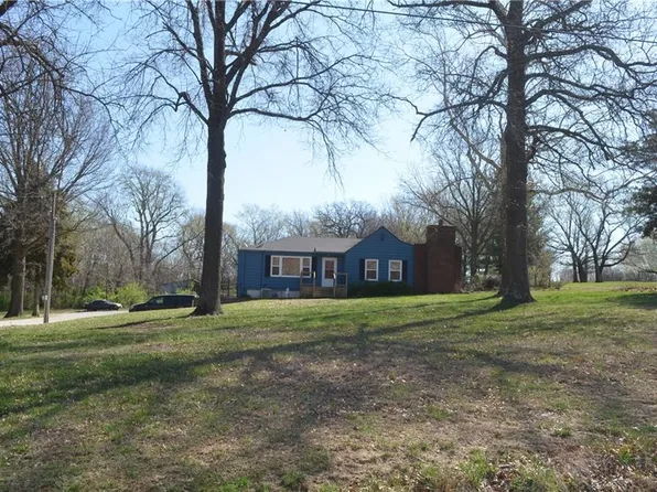 26917 SE Outer Rd, Harrisonville, MO 64701