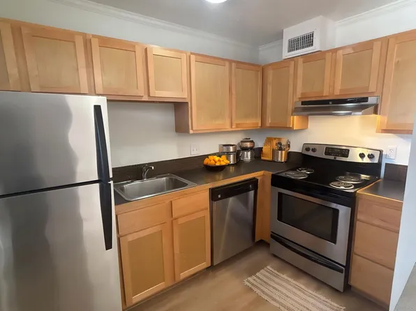 Antilles Apartments