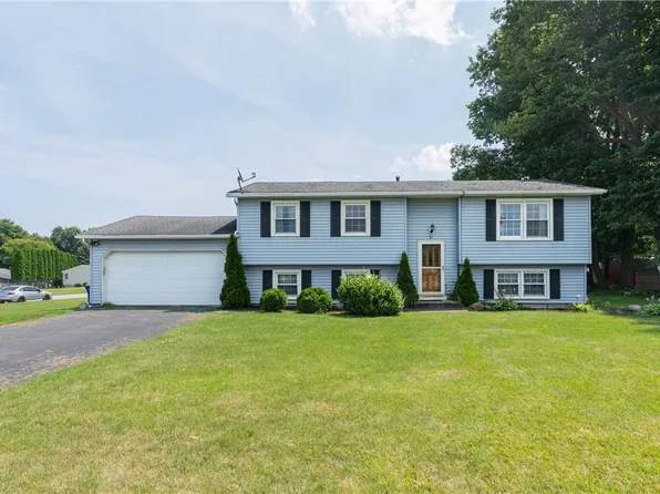 42 Bobbie Dr, Rochester, NY 14606