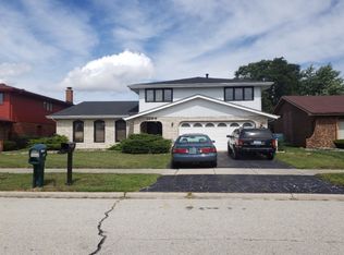 2066 E 172nd St, South Holland, IL 60473