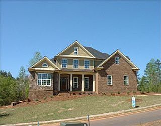 2nd image of 527 Honey Suckle Ct