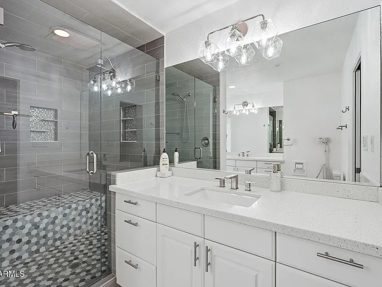 8614 E Jackrabbit Rd — Photo 34