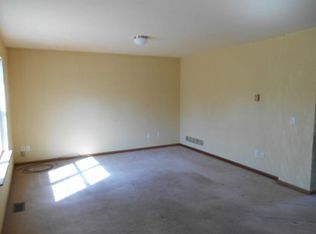 3422 Indian Trail Ln, Toledo, OH 43617