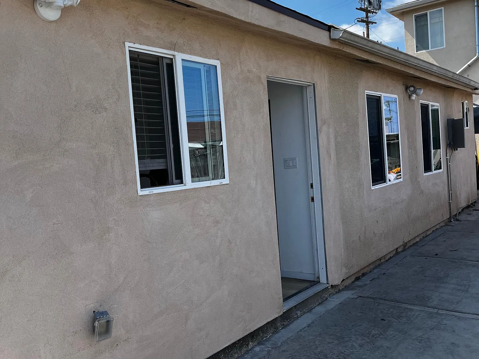 Studio, 392 sqft, $1,500 — Photo 1