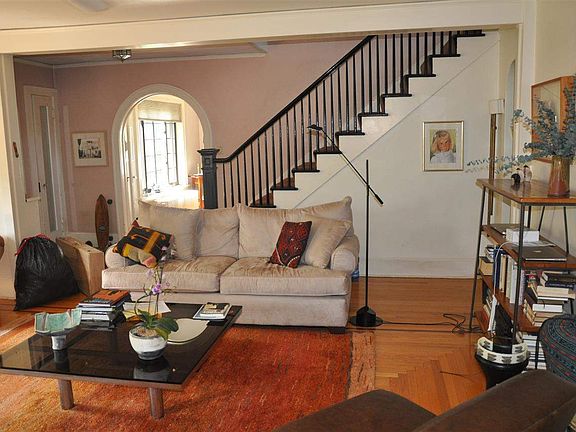4th image of 58 Ramsey Pl