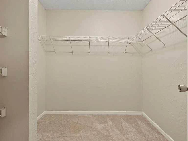 Waterford Place Townhomes — Photo 18