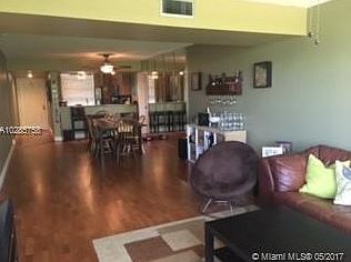 3rd image of 1705 Whitehall Dr APT 306