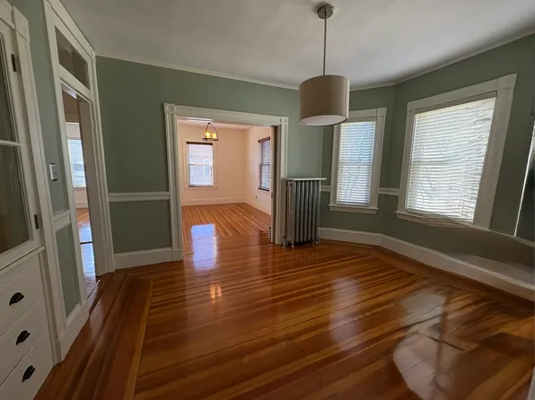 62 Ibbetson St APT 2L, Somerville, MA 02143