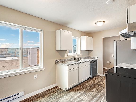 5th image of 5605 Donna Alberta Dr SW