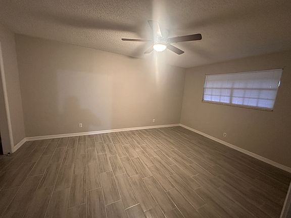 4th image of 2227 S Pine Ave #1