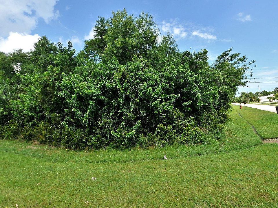 1st image of 2881 SE East Blackwell Drive