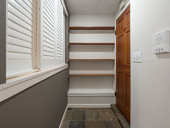 5th image of 1825 Lombard St
