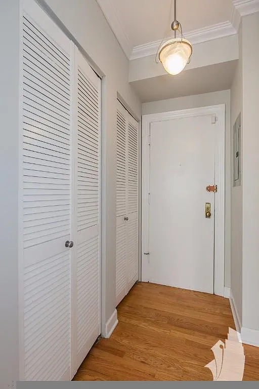 2 bed, 900 sqft, $3,650 — Photo 1