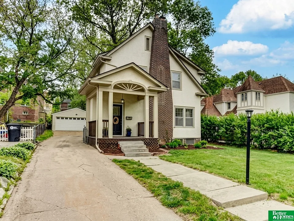 111 S 50th St