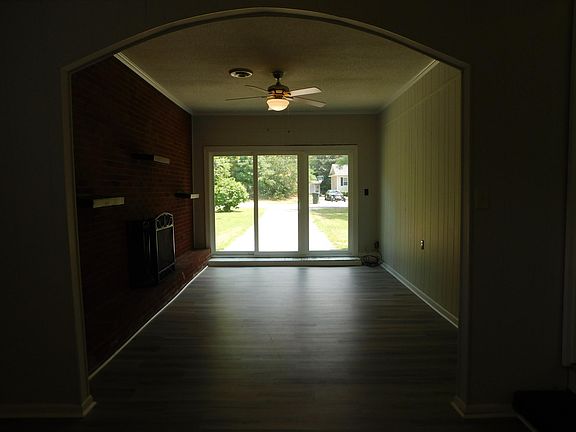 3rd image of 712 National Dr