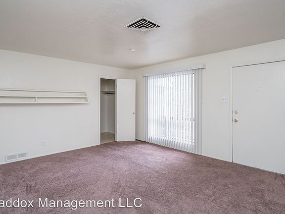 3rd image of 2121 Gold Ave SE APT 15