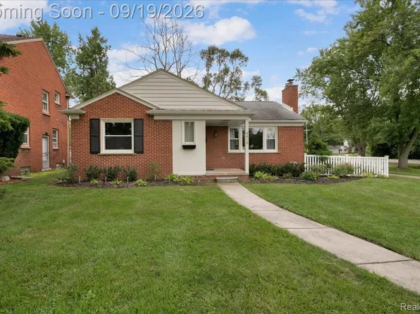 4419 Beverly Ct, Royal Oak, MI 48073