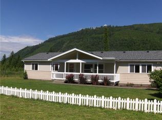 8544 Tilbury Rd, Maple Falls, WA 98266