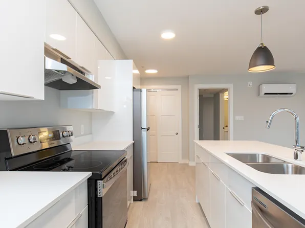 1876 Riverside Ln, Courtenay, BC V9N 0H9