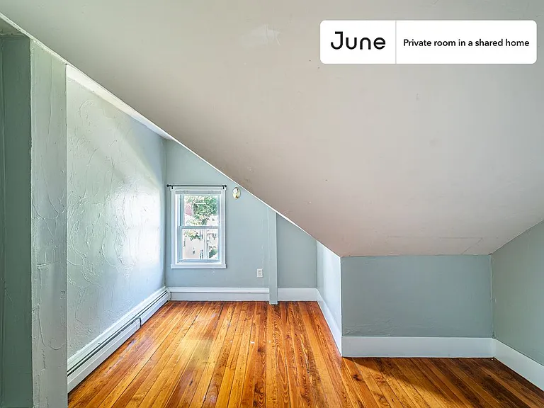 6 Haskell St #E — Photo 2