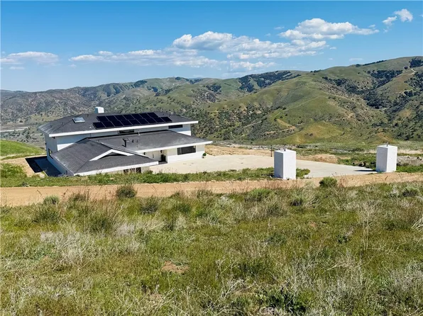 1600 Ridge Route Dr, Lebec, CA 93243