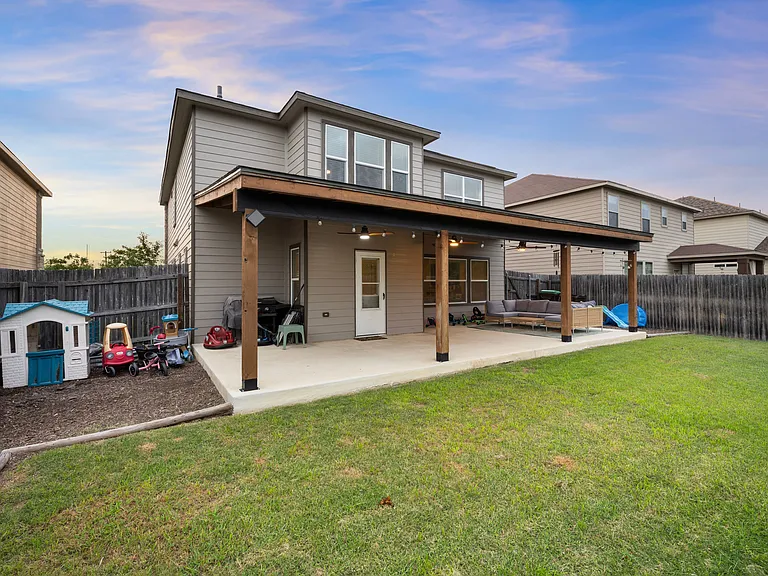 7814 Blackhawk Pass — Photo 33