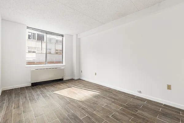 Rented by Compass | media 21