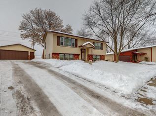 811 21st St SE, Rochester, MN 55904