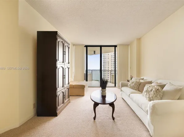 520 Brickell Key Dr APT A1001, Miami, FL 33131