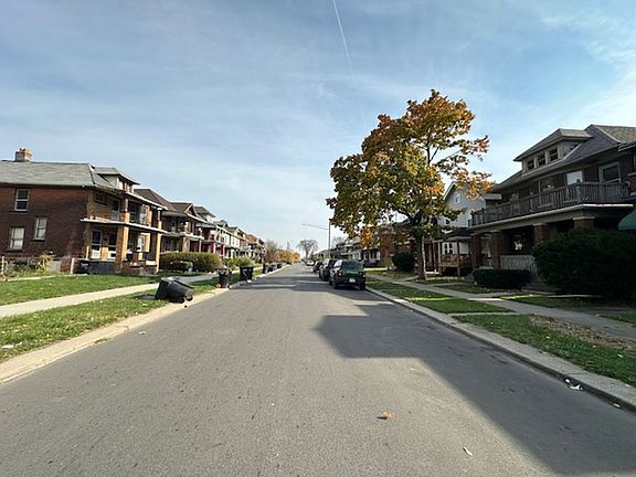 4th image of 1487-89 W Euclid St #1489