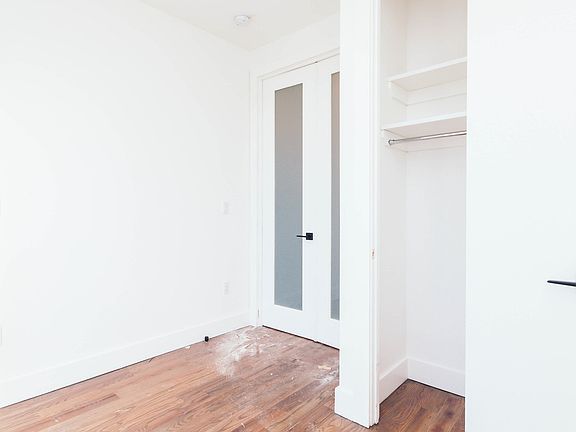 3rd image of 406 Cornelia St #B3