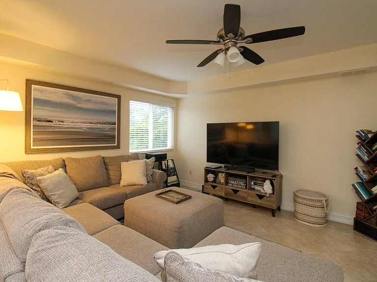 1100 Pine Ridge Rd #B-301 — Photo 17